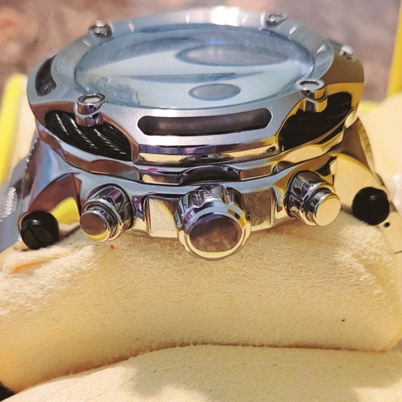 Watch - Picture 2 of 4